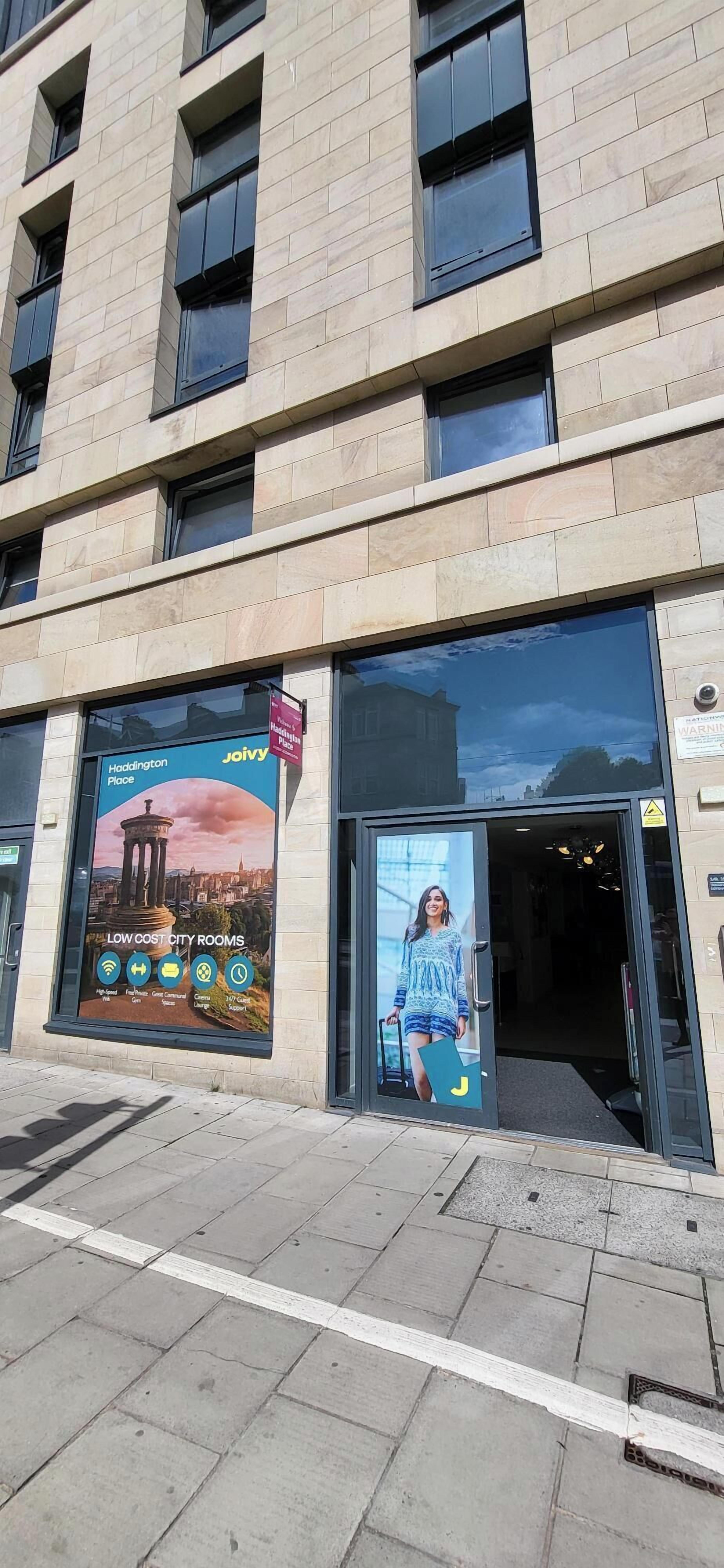 Joivy Affordable Edinburgh - Adults Only — Photos 1